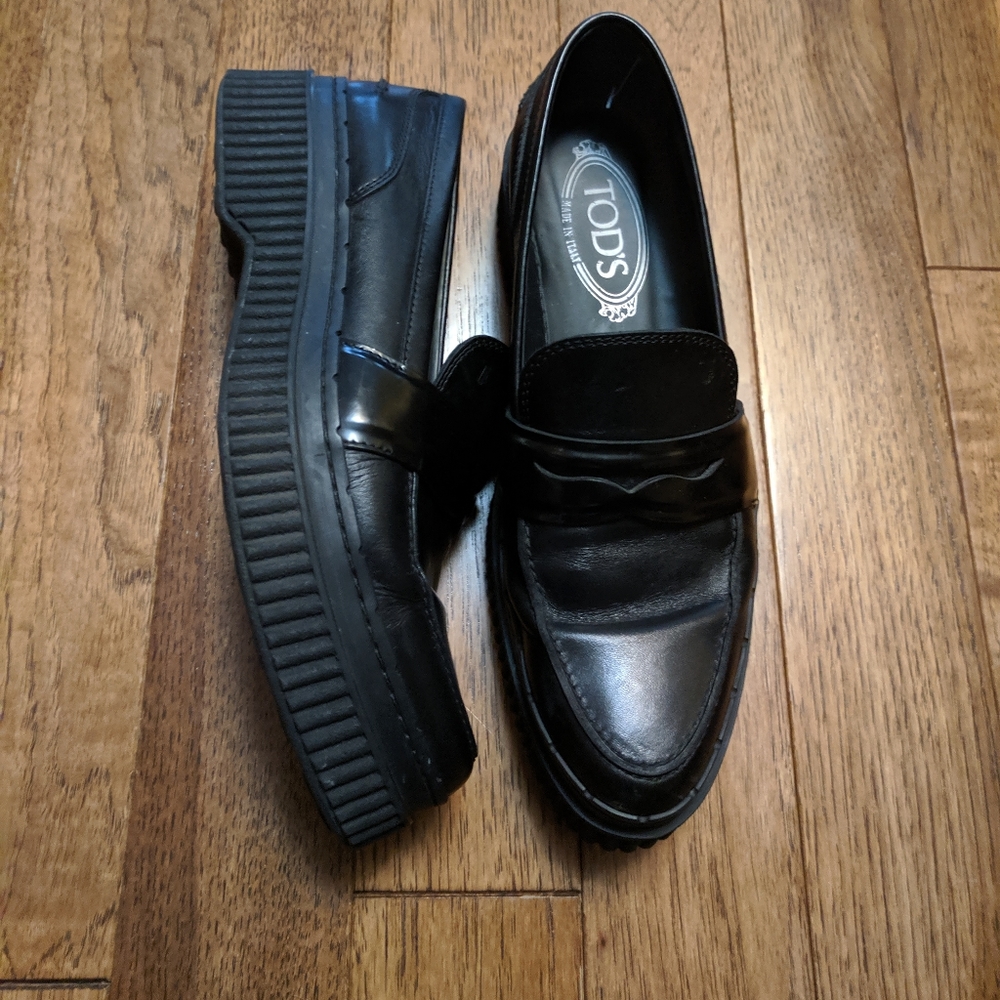 Tod's Black Leather Loafers
